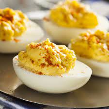 HUEVO RELLENO 2 MITADES