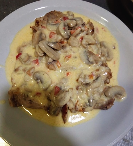 POLLO AL CHAMPIGNON
